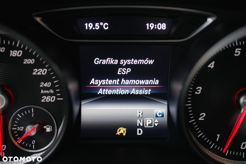 Mercedes-Benz CLA 220 4-Matic AMG Line - 30