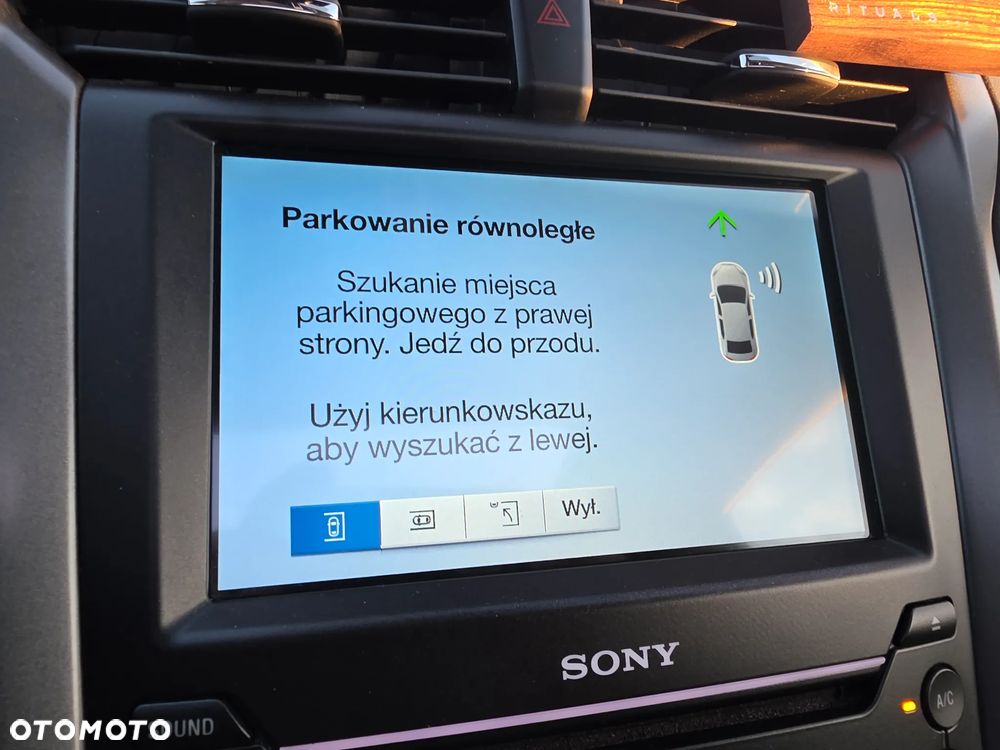 Ford Mondeo - 12