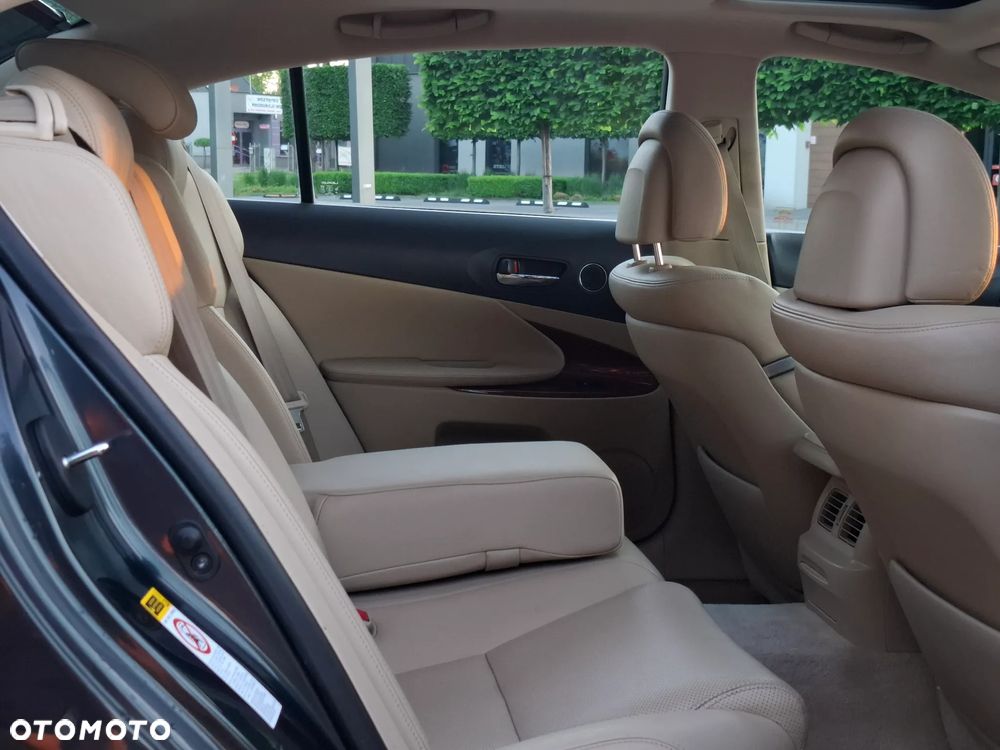 Lexus GS 450h Prestige + - 16
