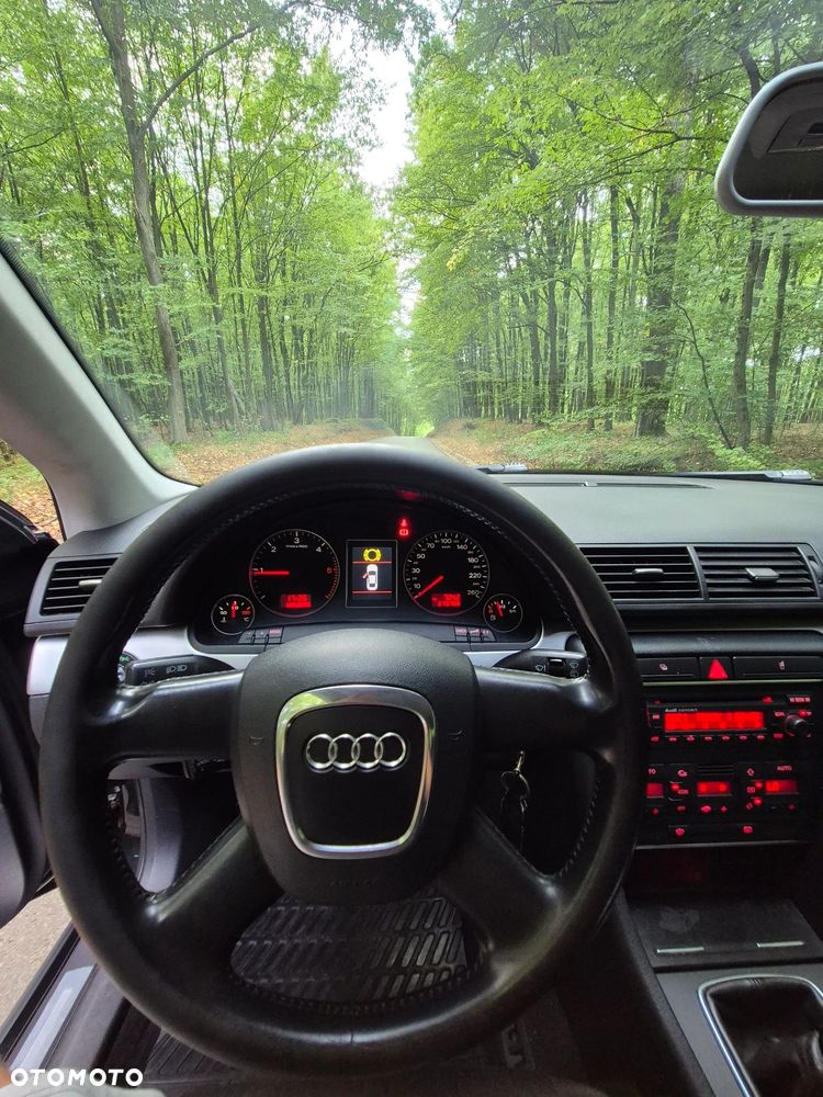 Audi A4 Avant 2.0 TDI - 15
