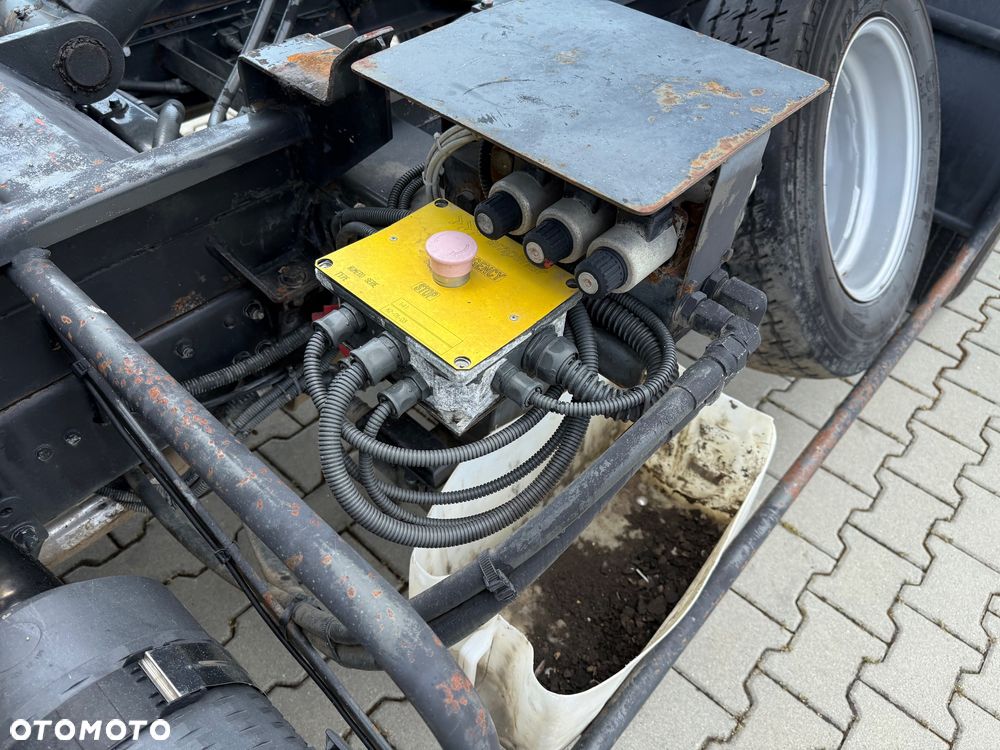 Nissan ATLEON 56.13 / HAKOWIEC / DMC 5600KG / TACHO TARCZKI / 49.000 KM ! ! ! / Z FRANCJI /  STAN BDB / / / - 24