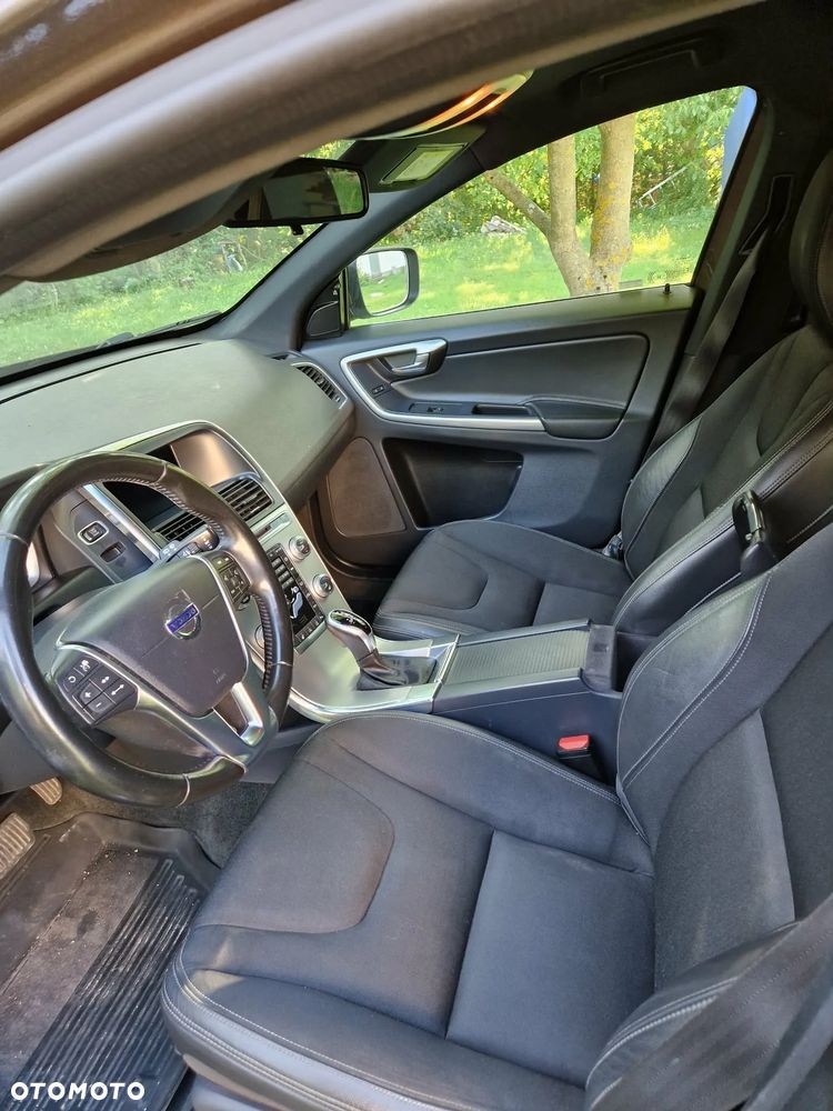 Volvo Xc 60 2017 photo 4