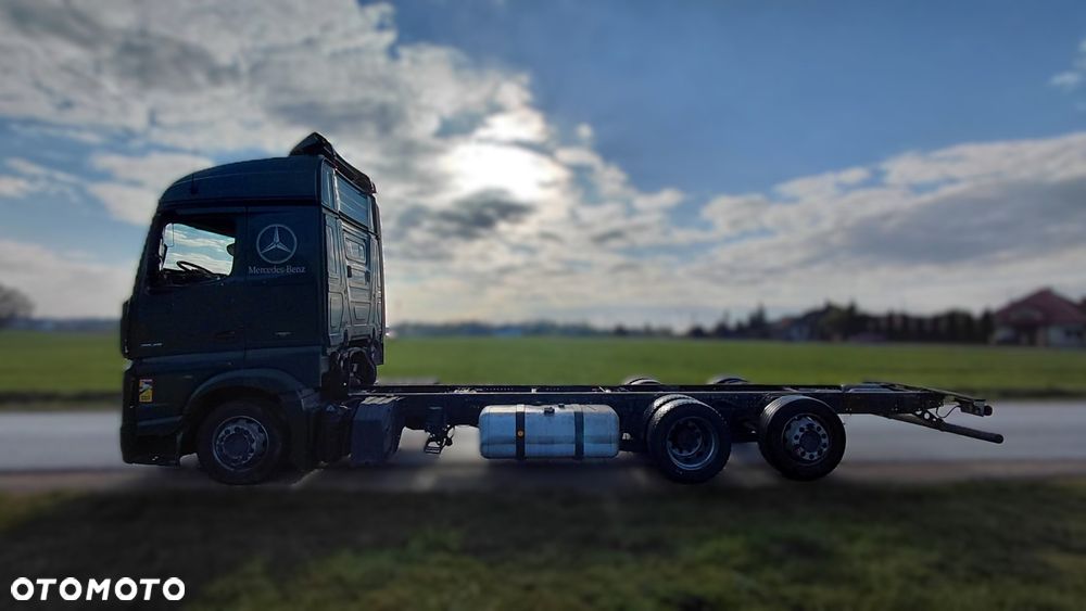 Mercedes-Benz 2545 - 7