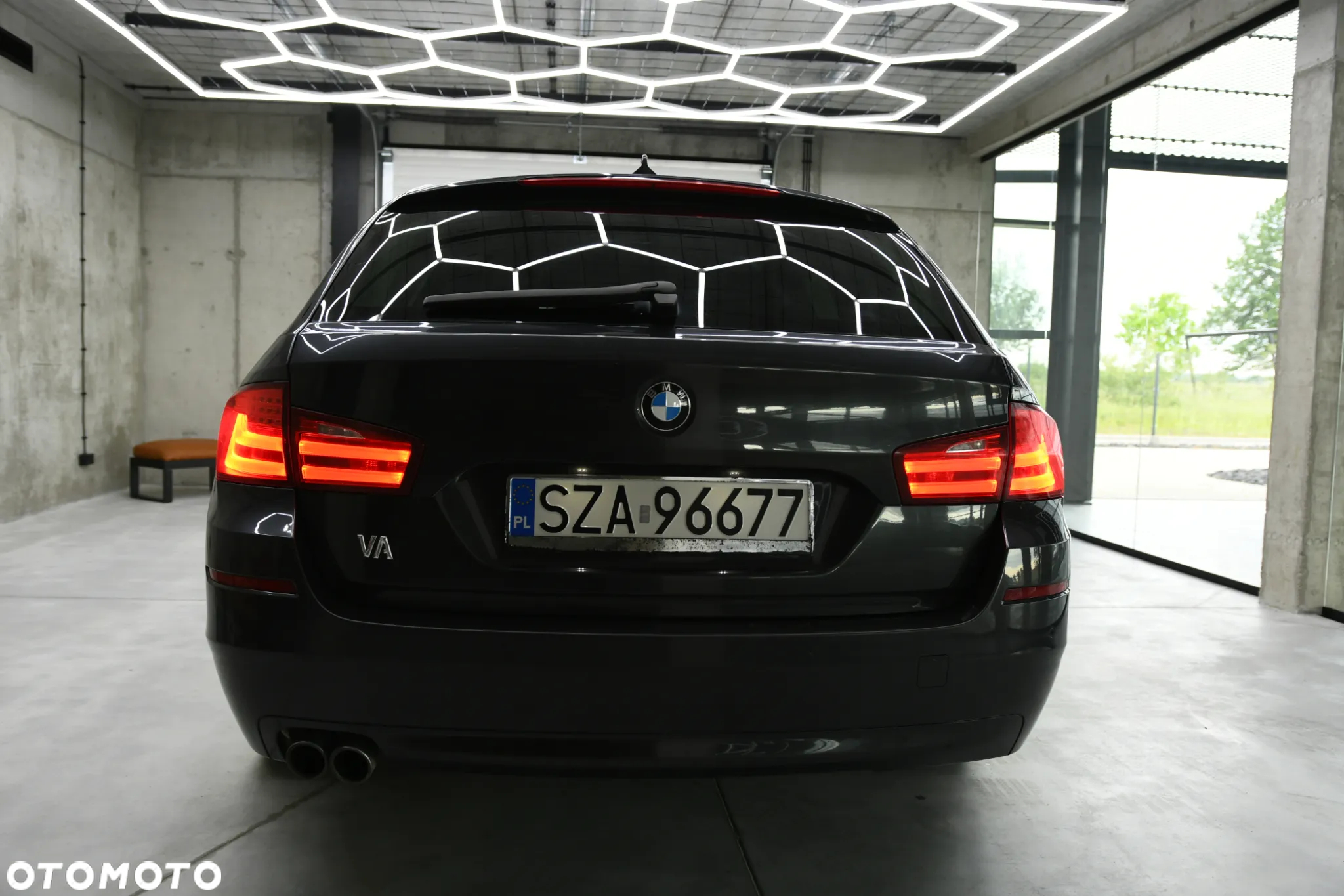 BMW Seria 5 525d - 9
