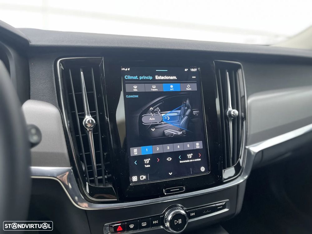 Volvo V90 2.0 B4 Core - 31