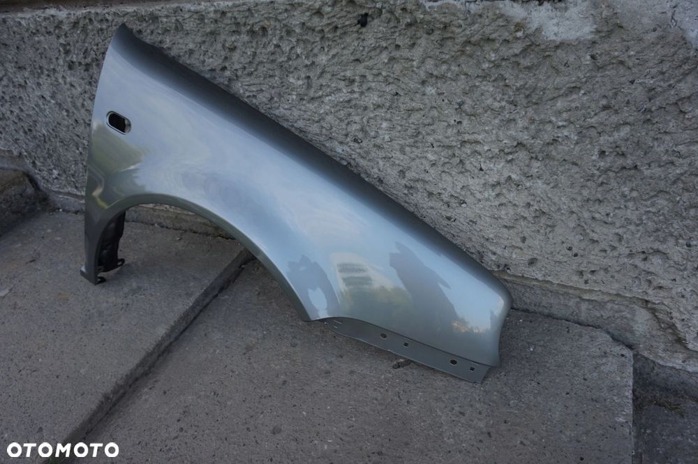 BŁOTNIK PRZEDNI PRAWY VW GOLF IV LD7V - 4