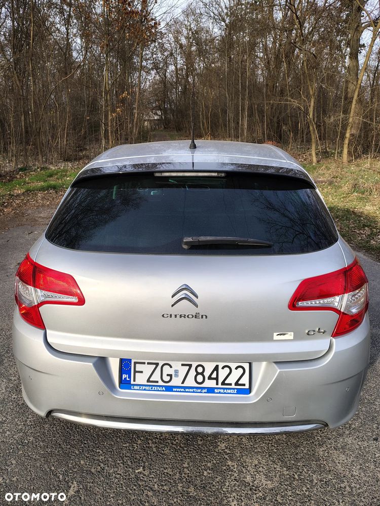 Citroën C4 VTi 120 Exclusive - 4