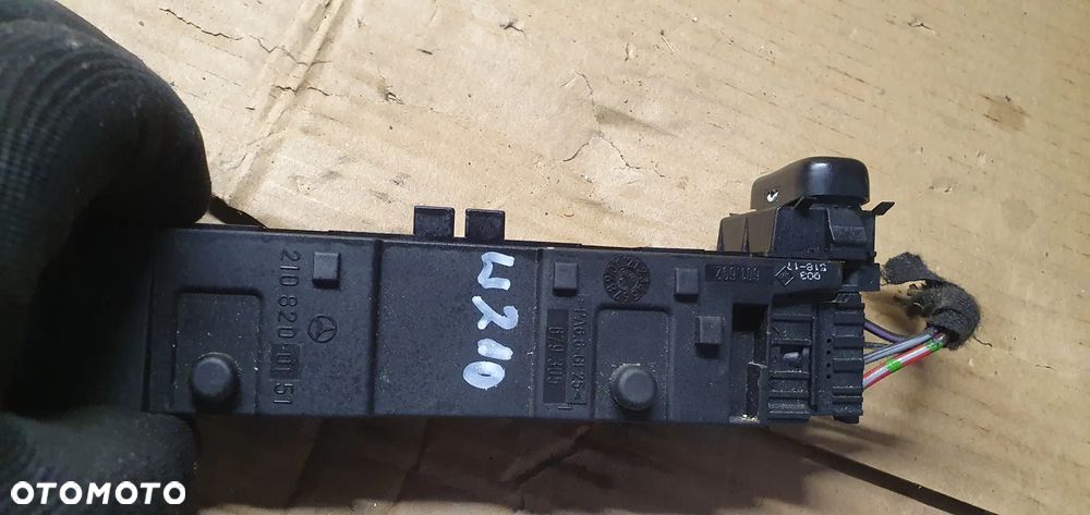 Przełącznik panel grzania foteli Mercedes E-Klasa W210 2108200151 - 7