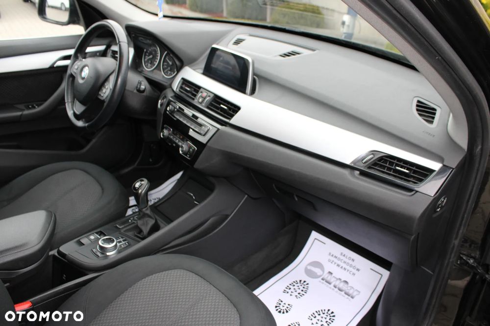 BMW X1 sDrive18d Advantage - 31