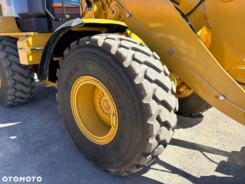 Caterpillar 930M - 33