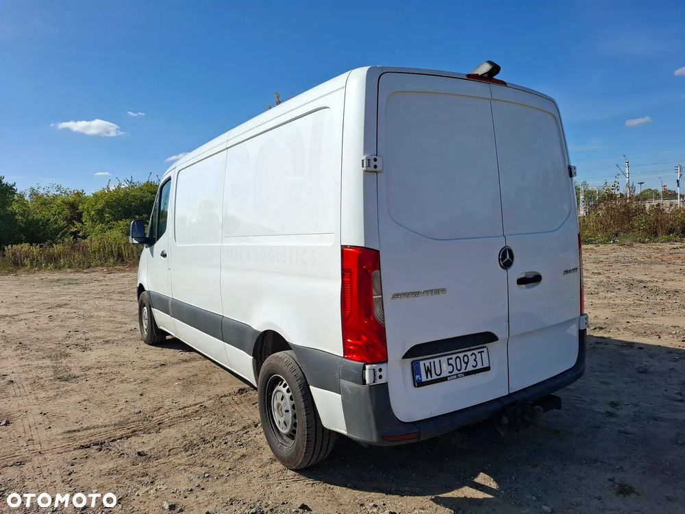 Mercedes-Benz Sprinter - 5