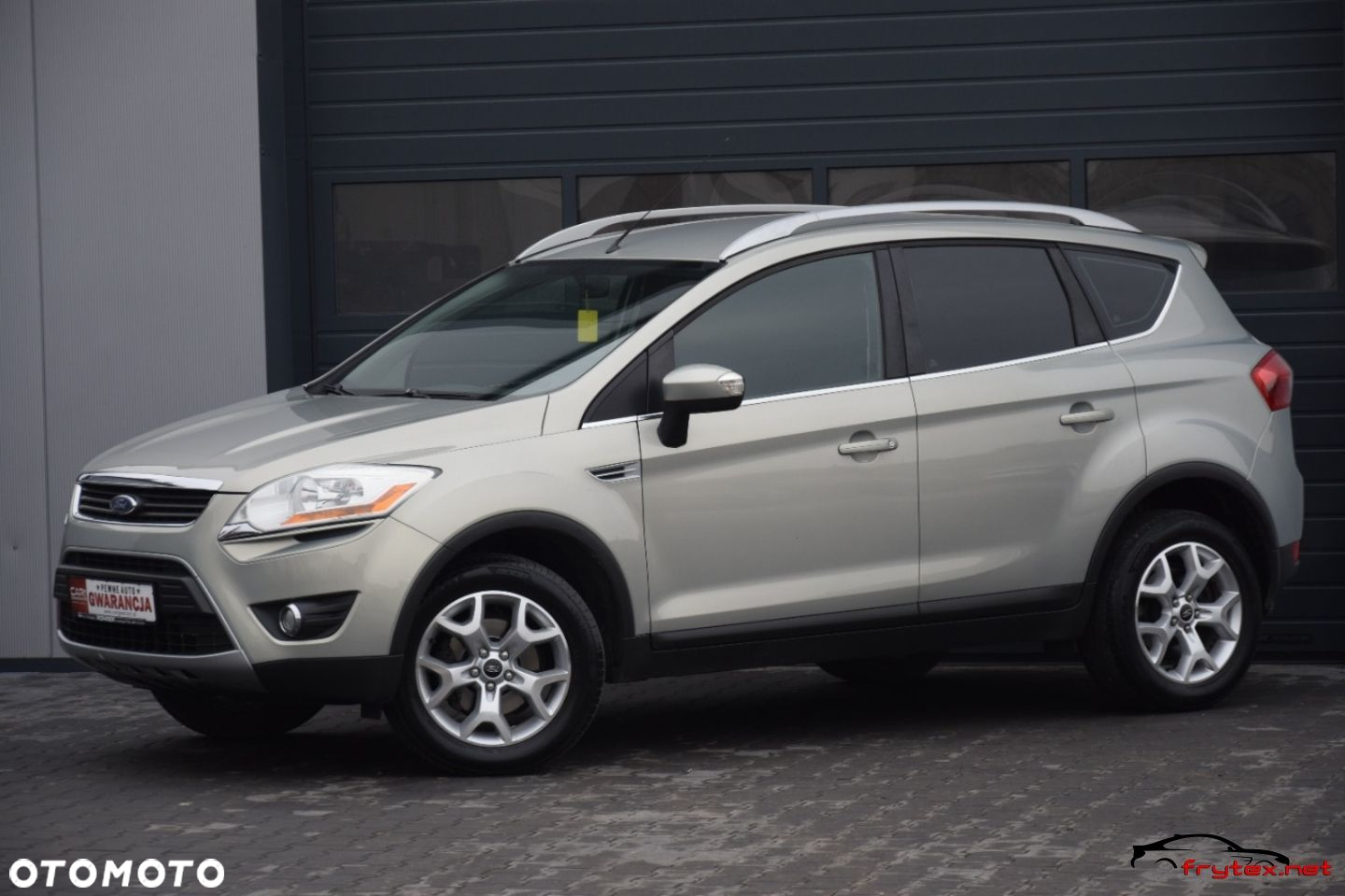 Ford Kuga - 9