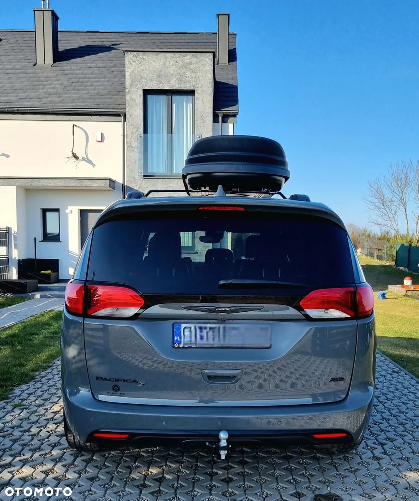 Chrysler Pacifica - 14