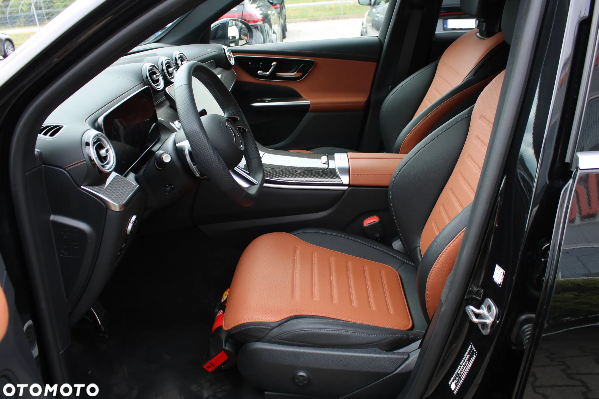 Mercedes-Benz GLC 300 de 4-Matic AMG Line - 16