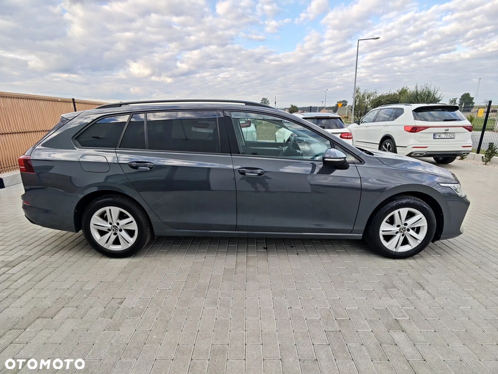 Volkswagen Golf Variant 1.5 eTSI mHEV Life DSG - 17