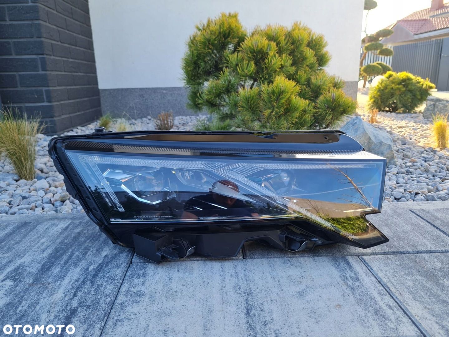 SKODA OCTAVIA IV 4 LIFT Lampa prawa przód Full Led Matrix 5E4941036 - 1