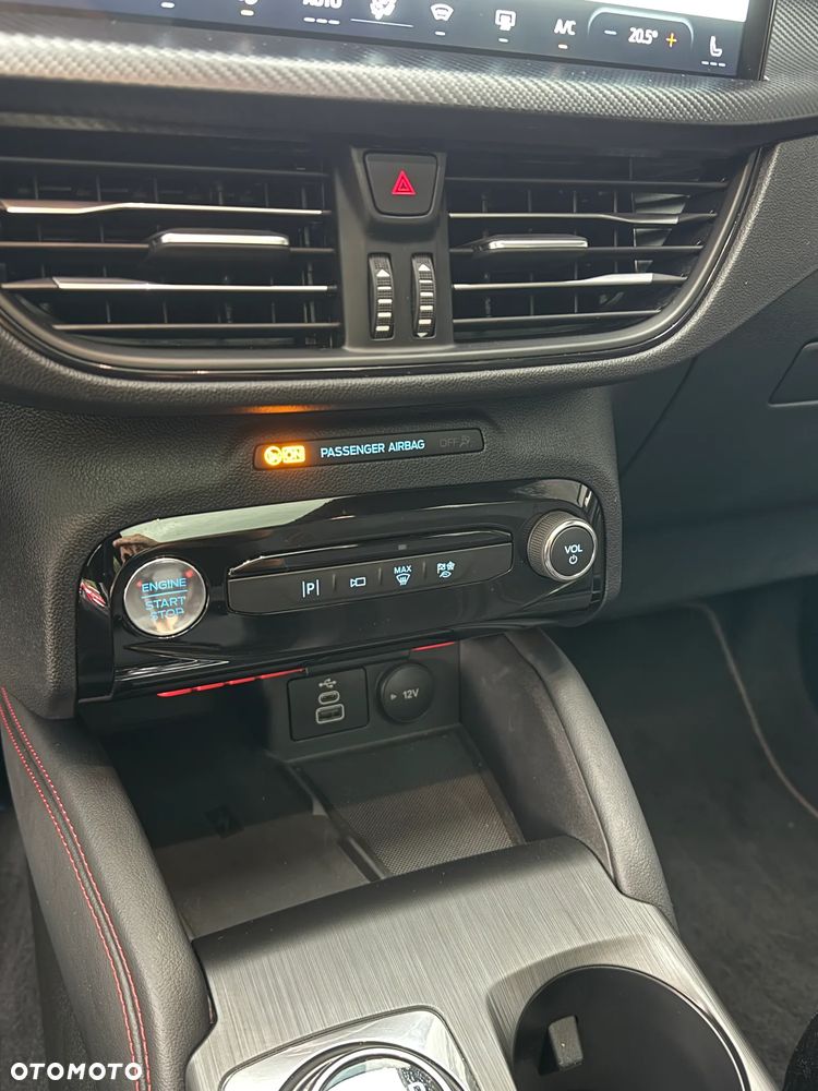 Ford Kuga 2.5 Duratec PHEV ST-LINE - 22