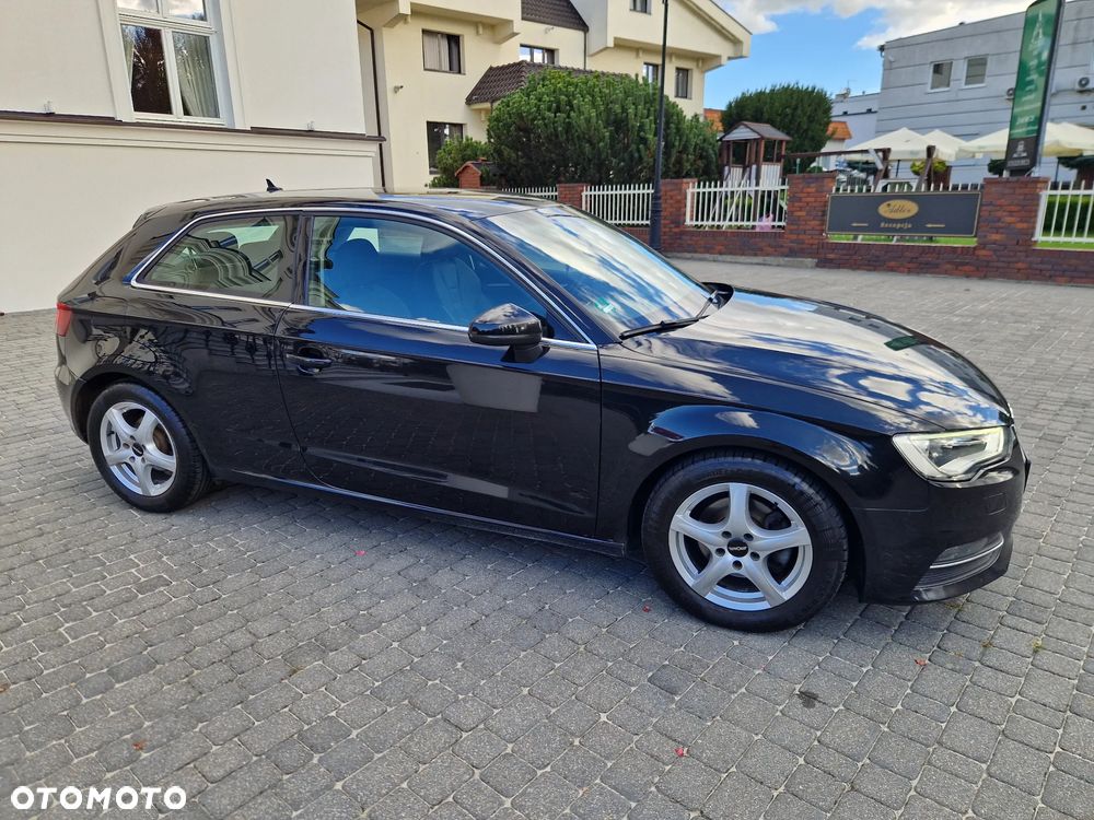 Audi A3 2.0 TDI Attraction - 8