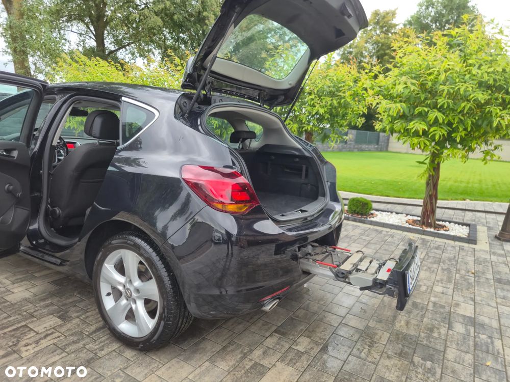 Opel Astra 1.4 T Cosmo - 7