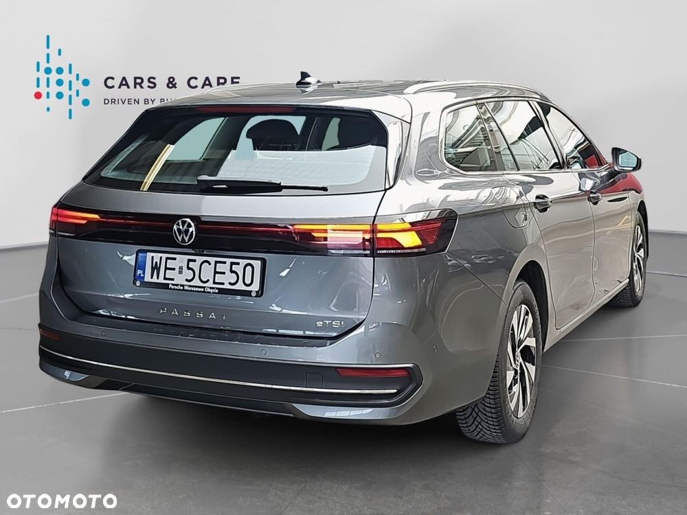 Volkswagen Passat - 25