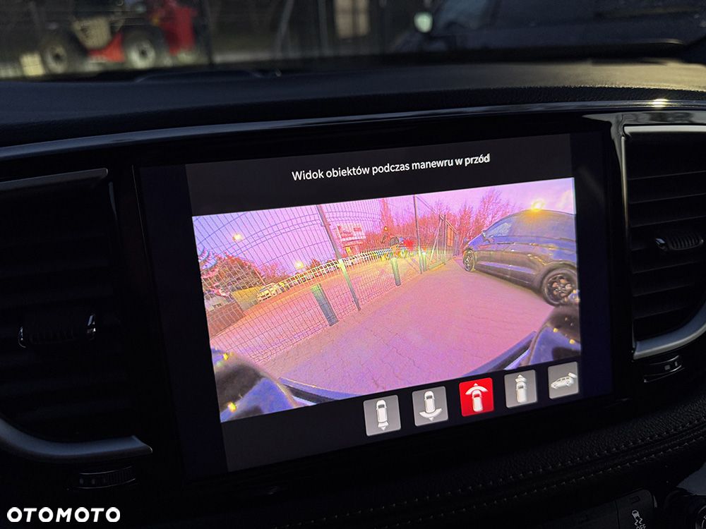 Chrysler Pacifica - 27