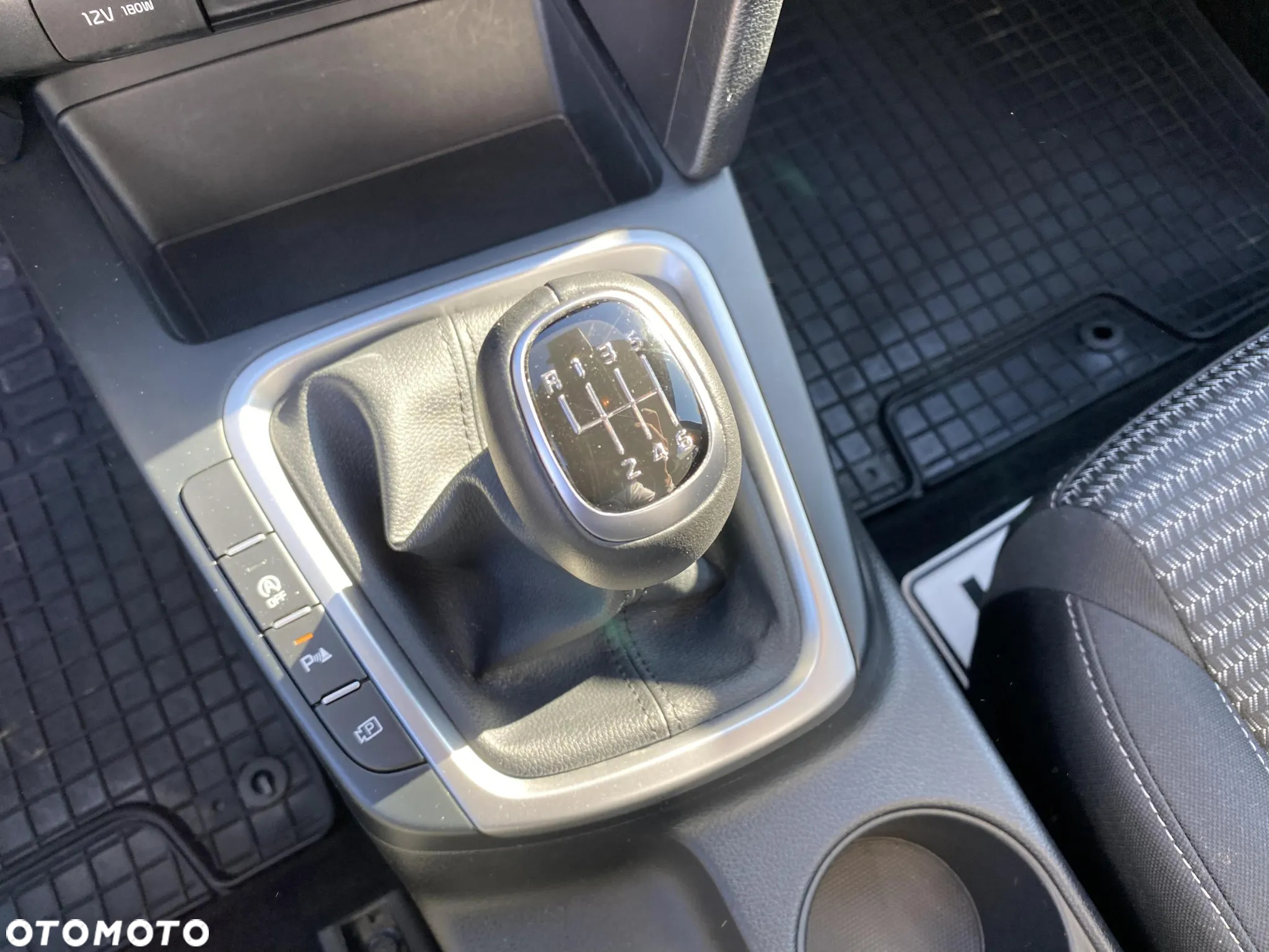 Kia Ceed 1.5 T-GDI M - 15