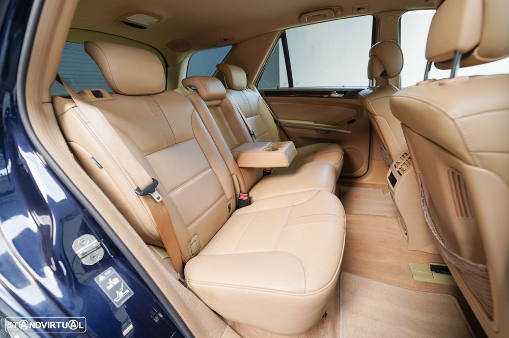 Mercedes-Benz ML 350 CDI BlueEfficiency - 17