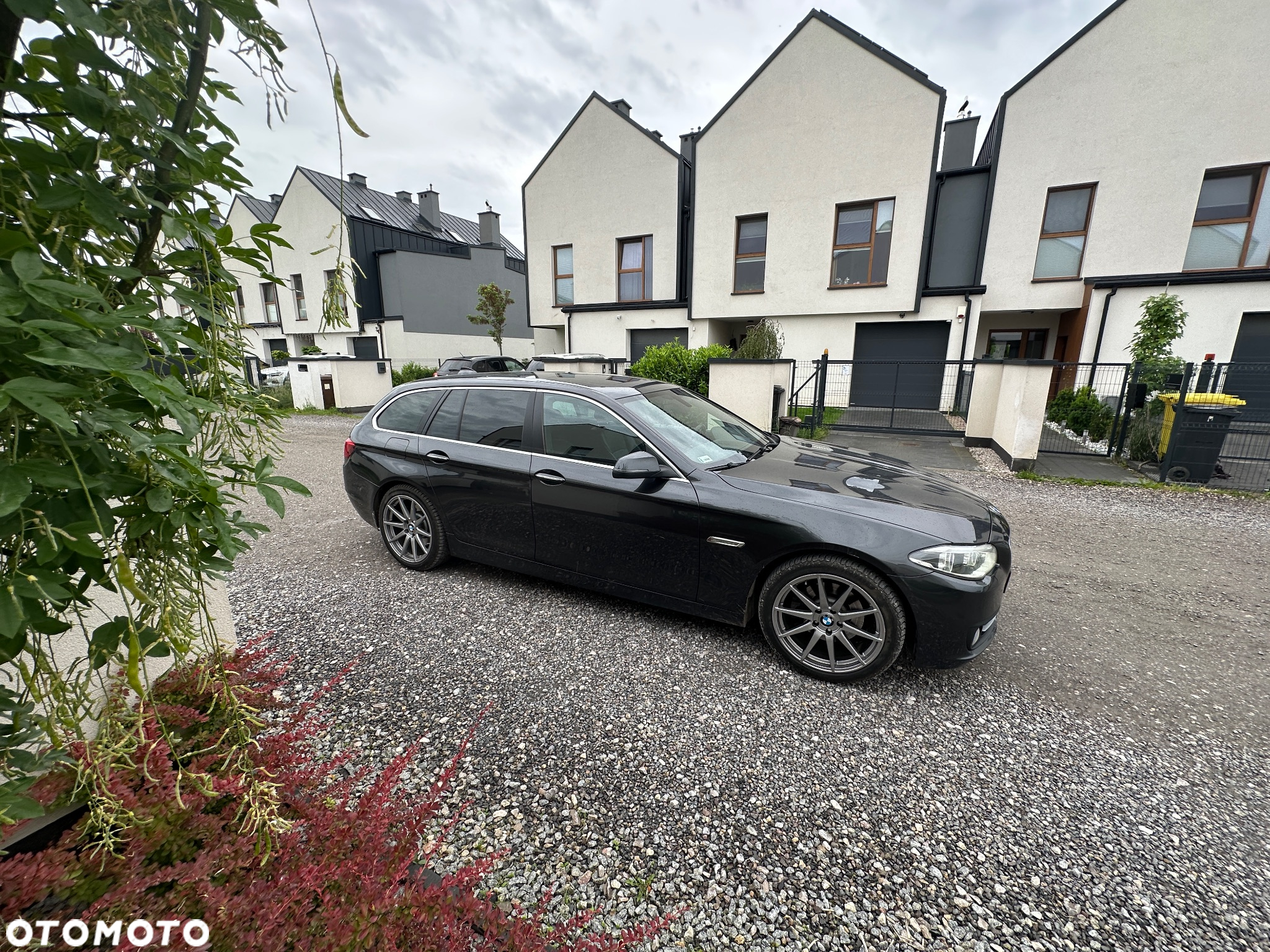 BMW Seria 5 520d xDrive Luxury Line - 4