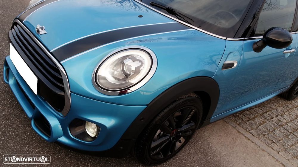 MINI 5 Portas Cooper D 4Business - 33