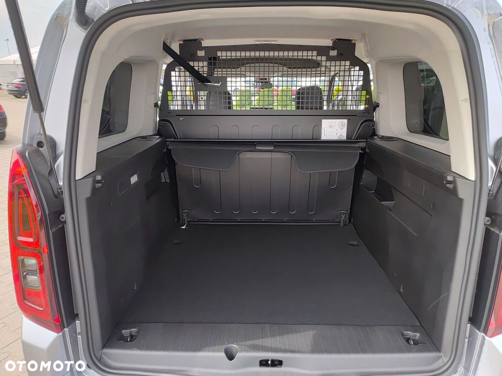 Opel Combo L2 EAT8 (bryg.) - 9