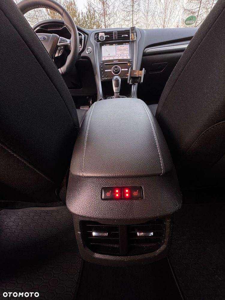 Ford Mondeo 2.0 TDCi Titanium PowerShift - 8