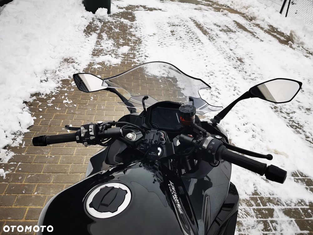 Kawasaki Ninja 1000 SX - 29