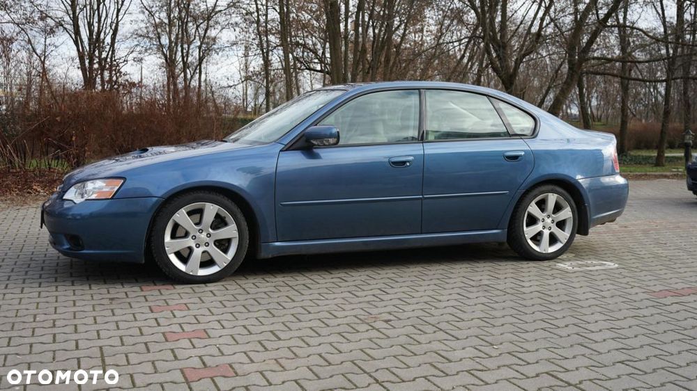 Subaru Legacy - 3