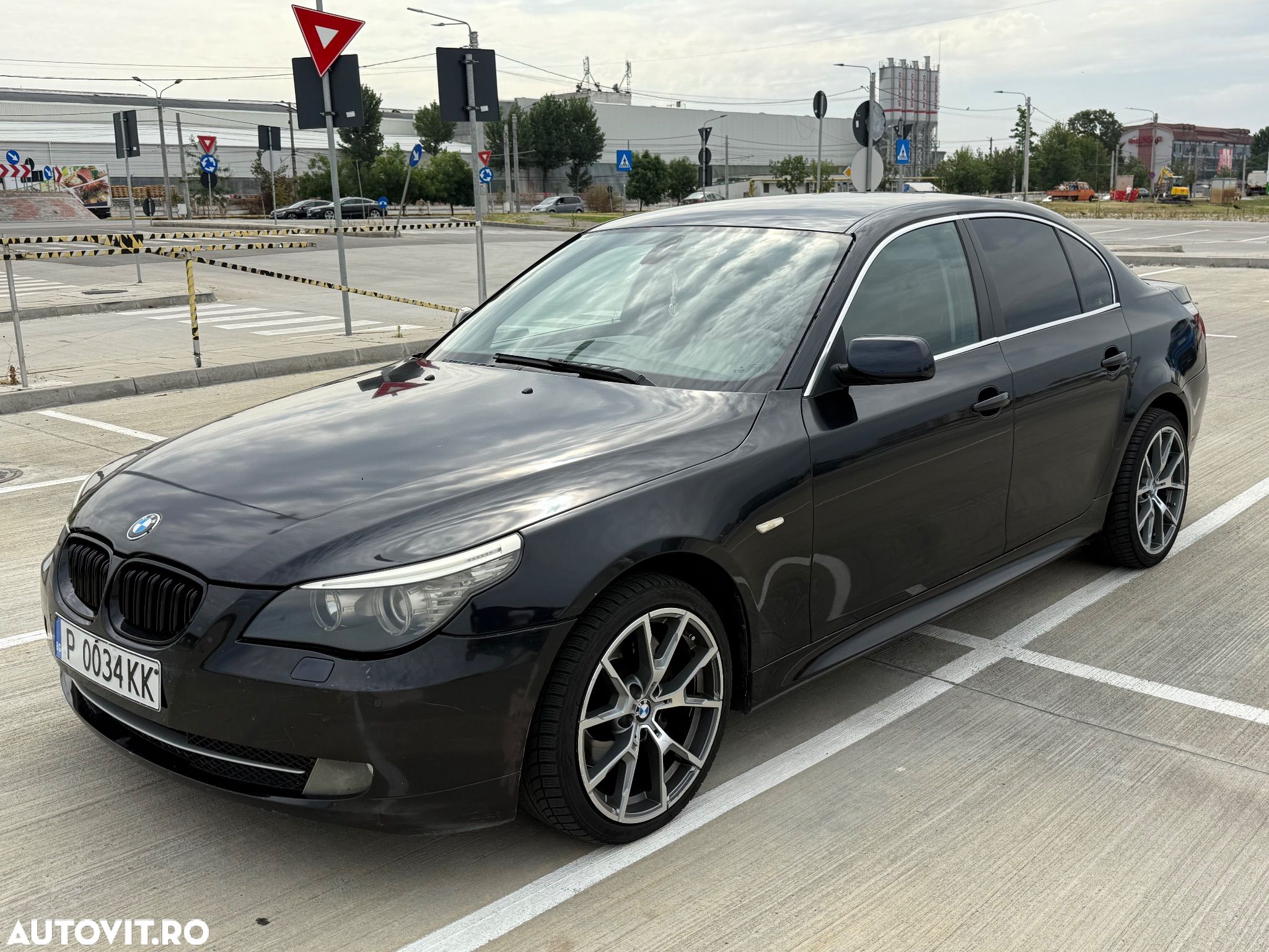 BMW Seria 5 525xd Touring - 1