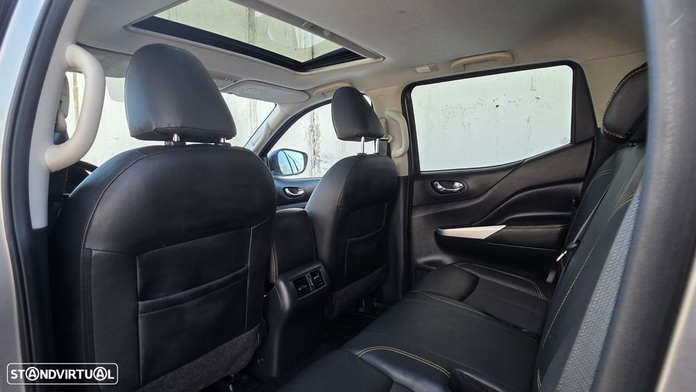 Nissan Navara 2.3 dCi CD 4WD N-Guard Auto - 29