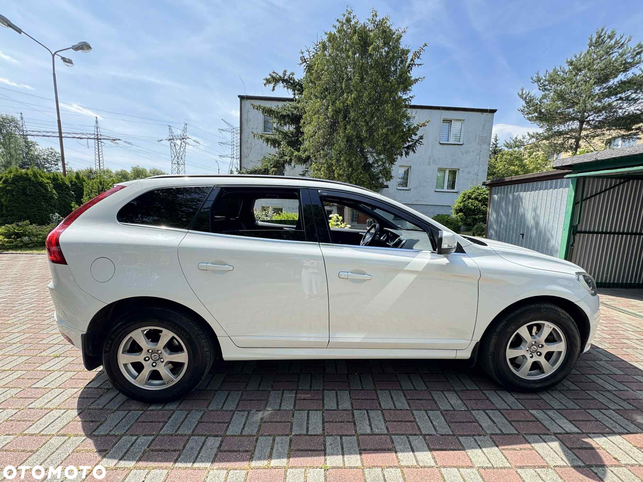 Volvo XC 60 D4 Momentum - 4