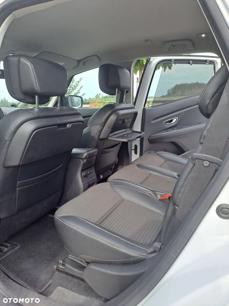 Renault Scenic - 8