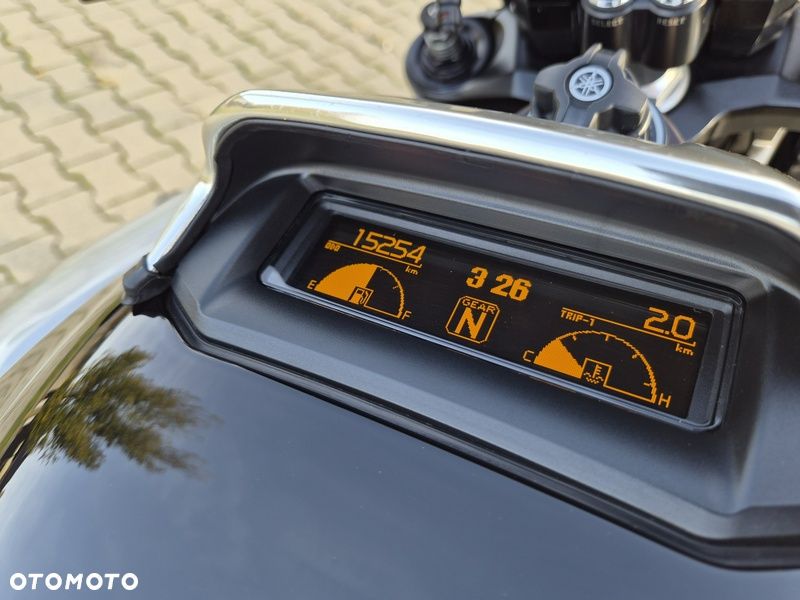 Yamaha V-MAX - 30