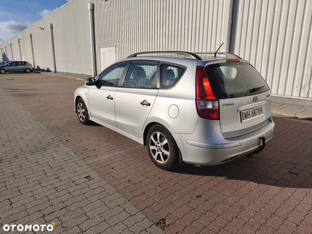 Hyundai I30 2010 photo 2