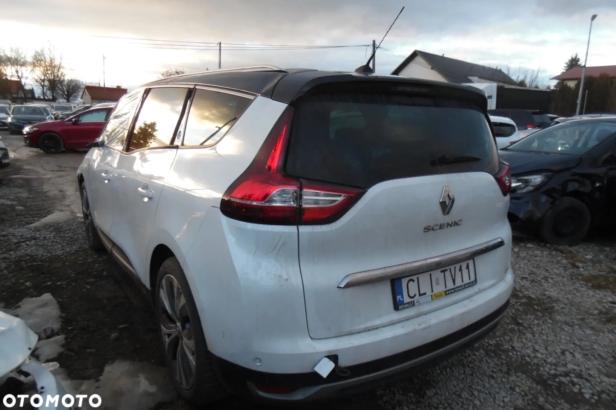 Renault Scenic 1.3 TCe FAP Intens - 4