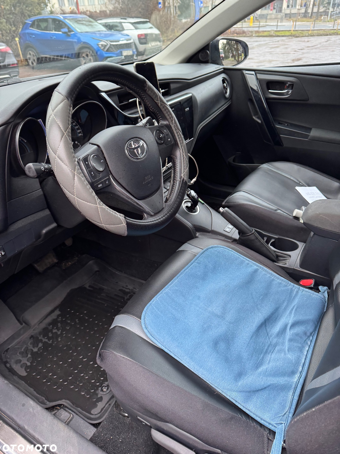 Toyota Auris - 2