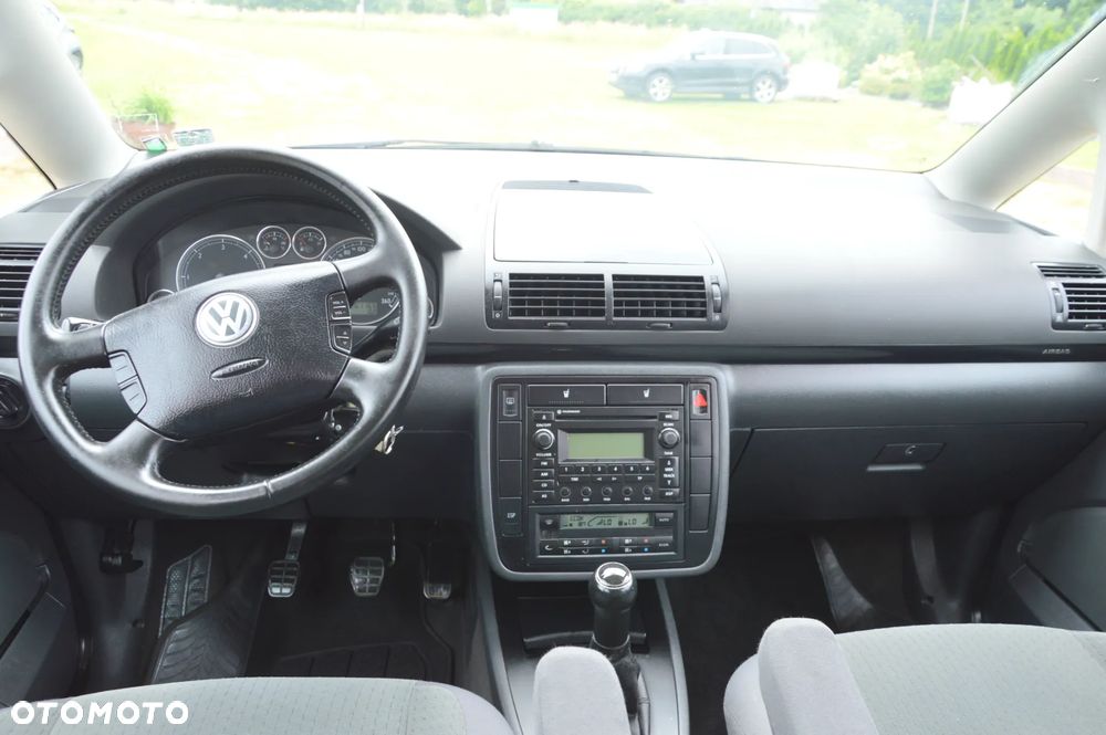 Volkswagen Sharan 1.9 TDI Trendline - 31