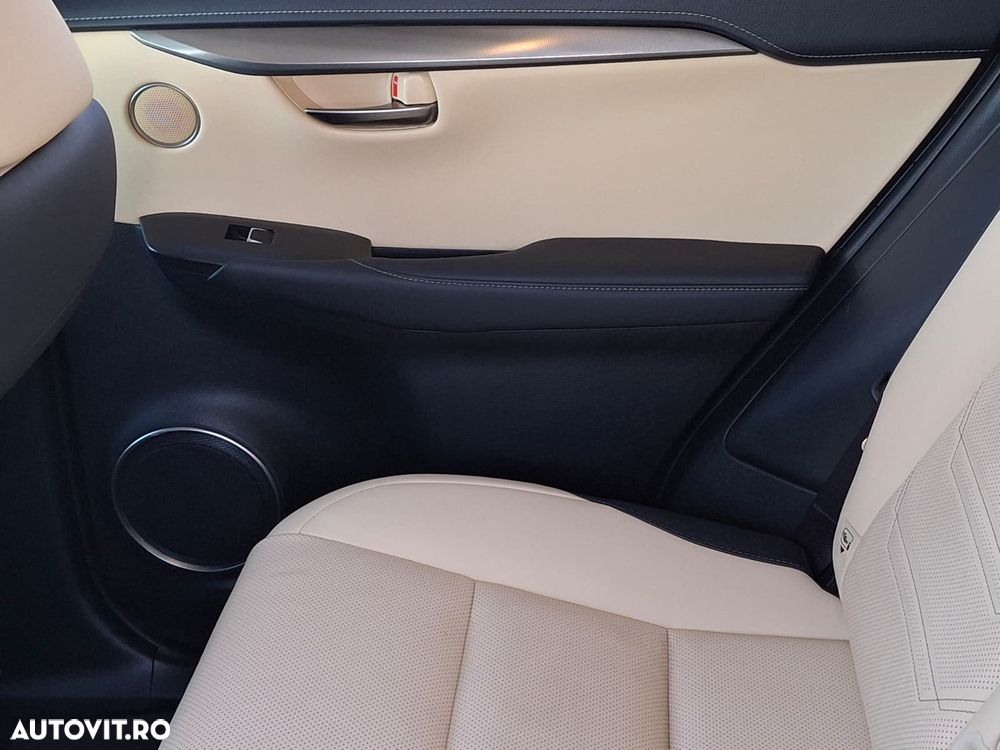 Lexus Seria NX 300h E-FOUR Executive Line - 36