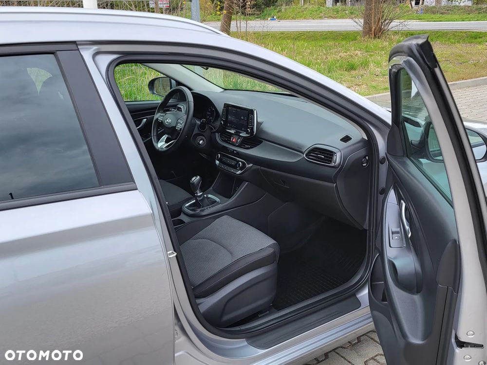 Hyundai i30 1.0 T-GDI Classic + - 6