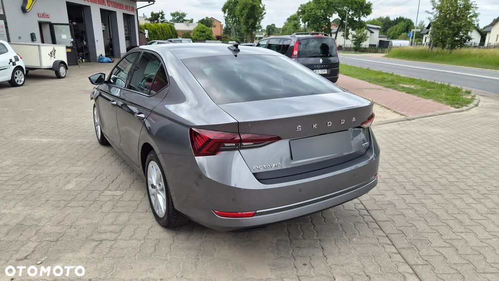 Skoda Octavia 1.5 TSI mHEV Selection DSG - 8