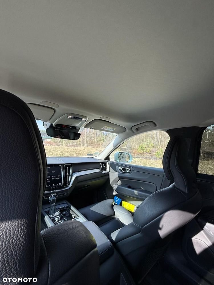 Volvo XC 60 T5 GPF Inscription - 8
