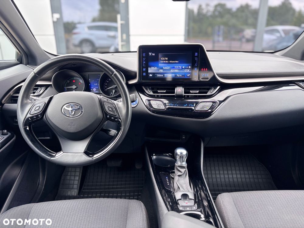 Toyota C-HR Business-Edition - 18