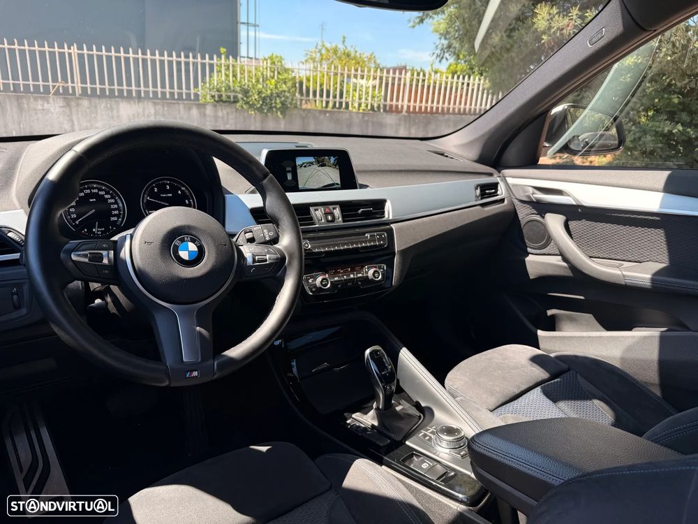 BMW X1 16 d sDrive Auto Pack M — fotografia 22