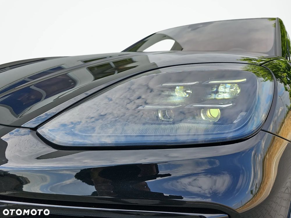Porsche Cayenne Standard - 36