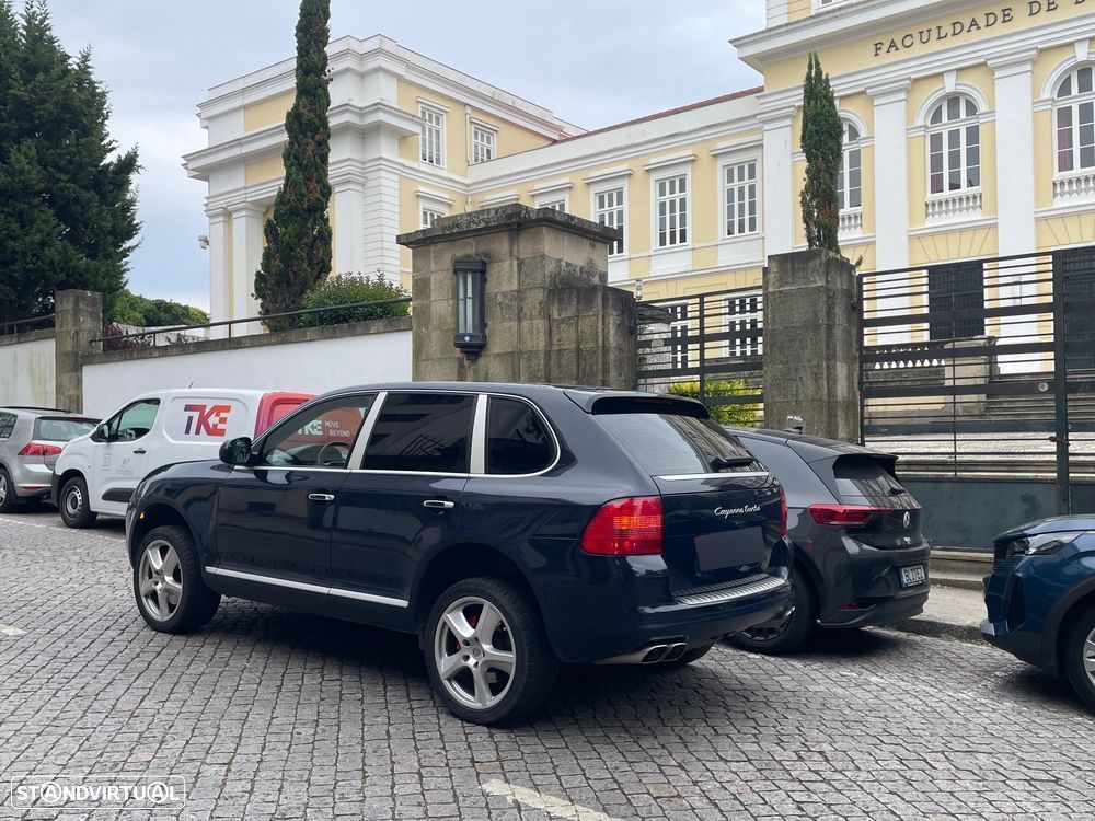 Porsche Cayenne Turbo - 19